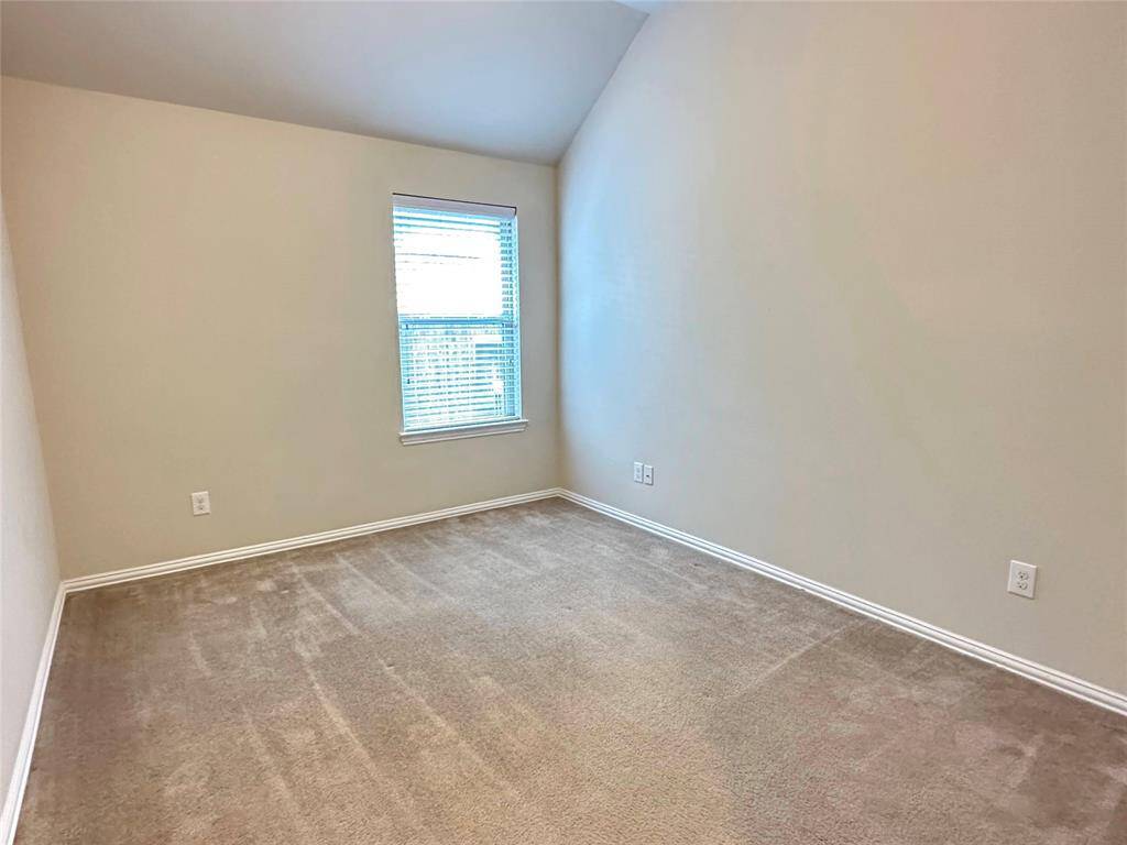 Comfortable Bedroom 3