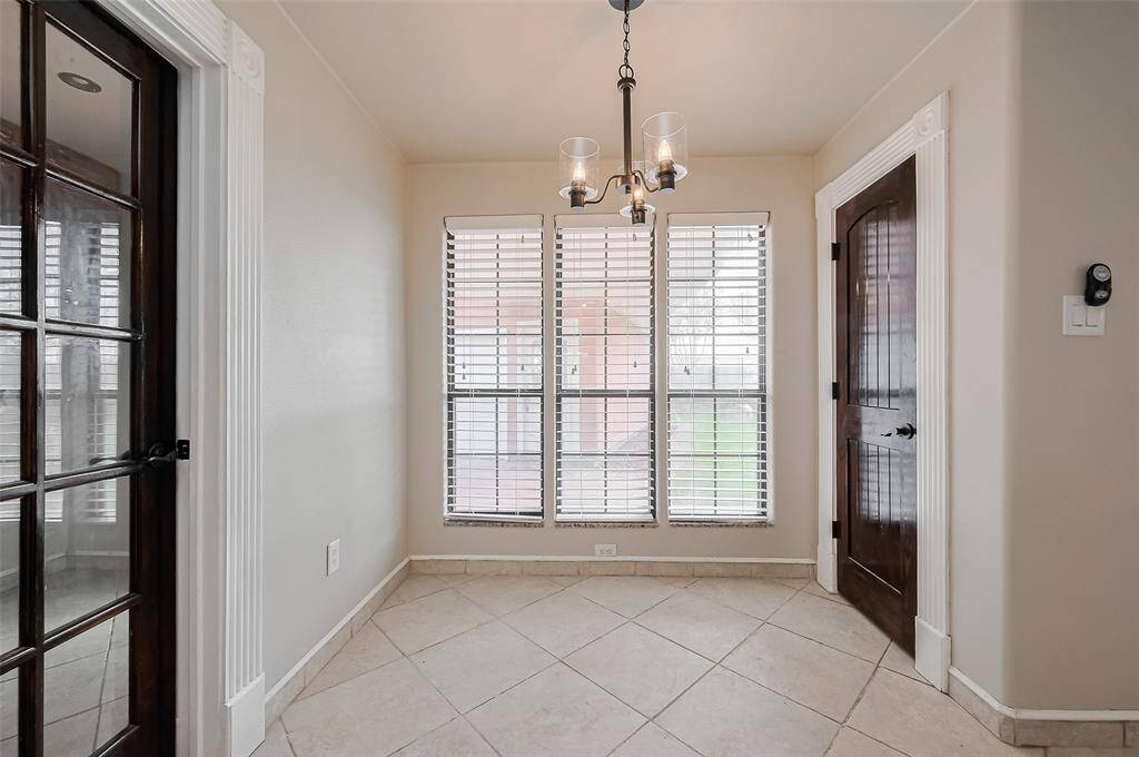 Breakfast nook- with pantry.