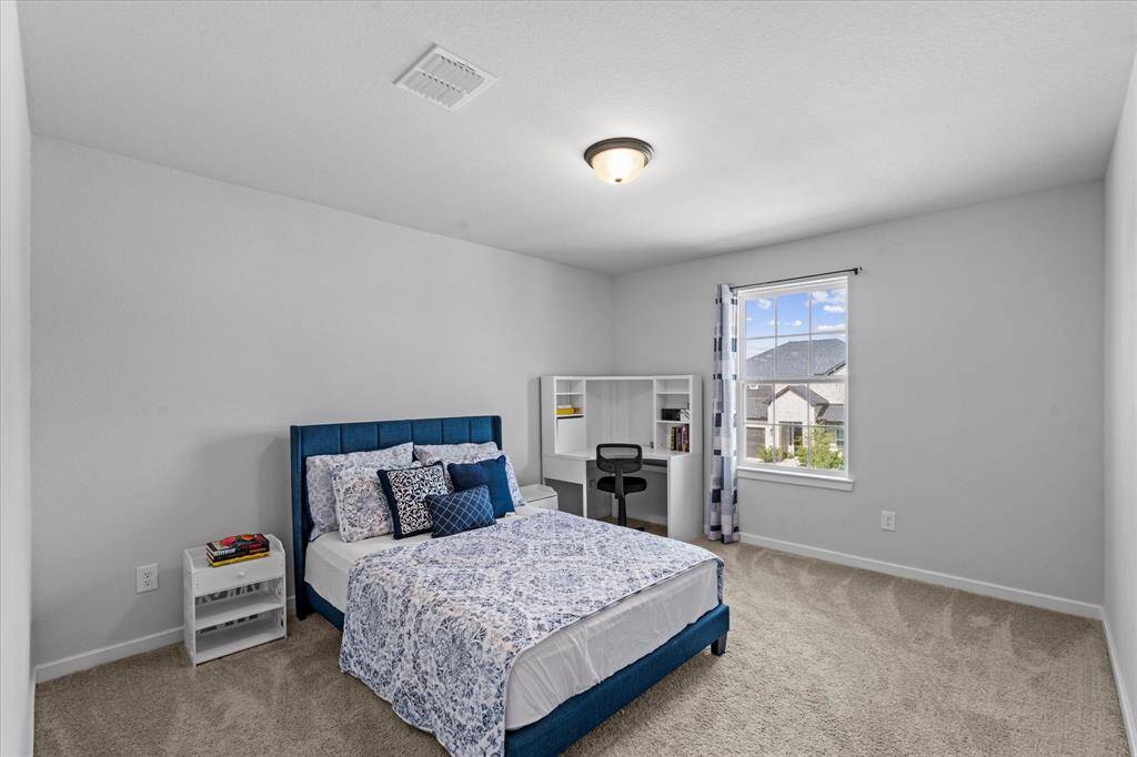 Fifth bedroom.