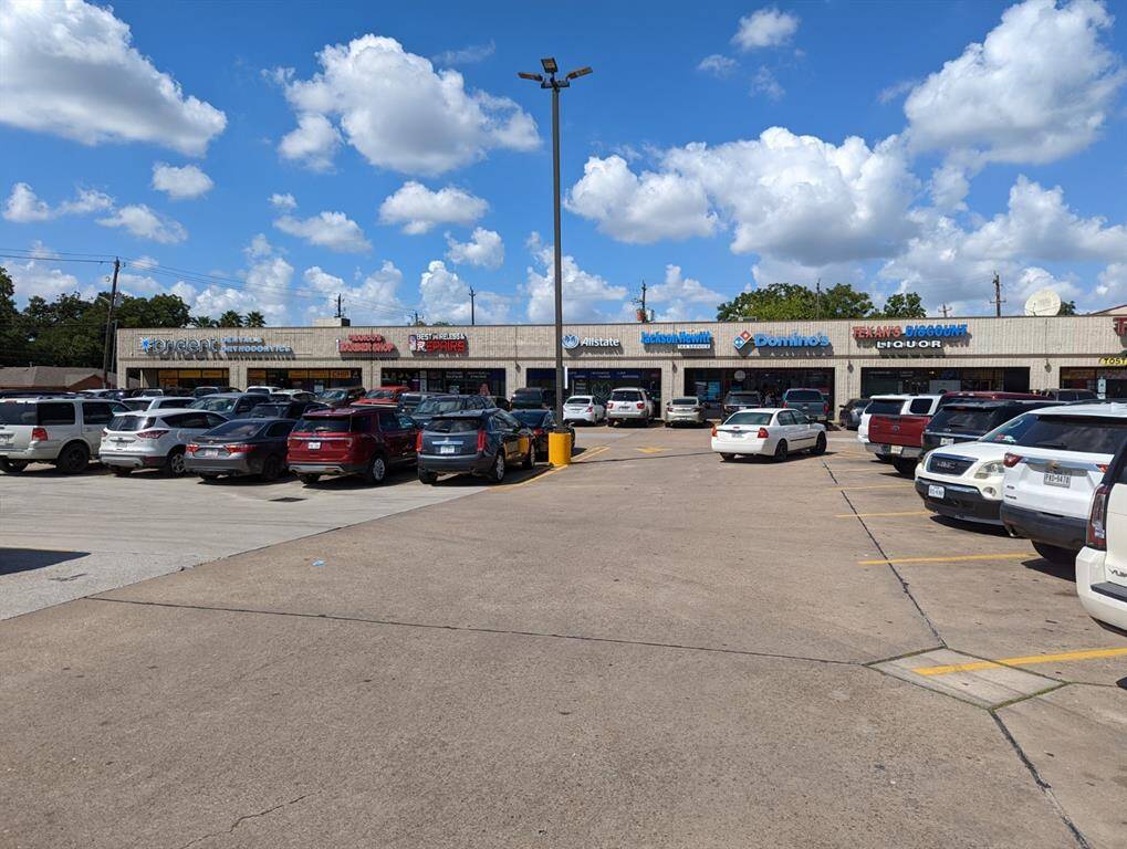 Retail Center