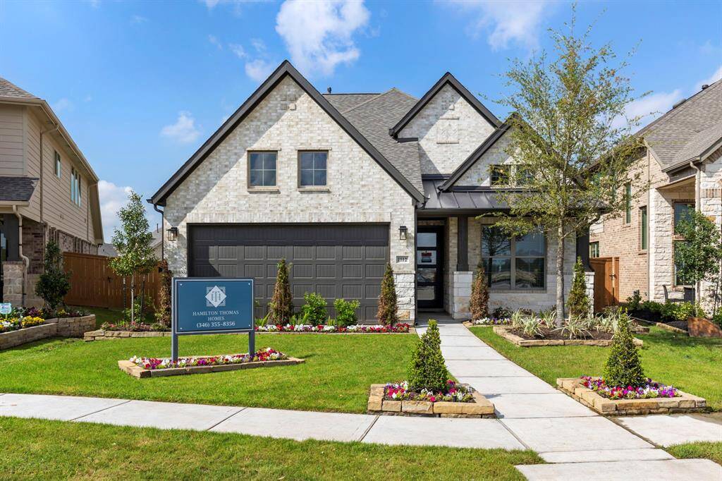 MODEL HOME! CUL-DE-SAC LOT!!! Welcome home to the beautiful Daniella Rae floor plan with 4 Bedrooms, 3.5 Bath & an attached 2 Car Garage. You will love the Island Kitchen open to the Family and Dining Room with easy access to the covered patio for entertaining friends and family. You will also find a Flex Space/Study, Laundry Room with MUD Station and Half Bath downstairs.