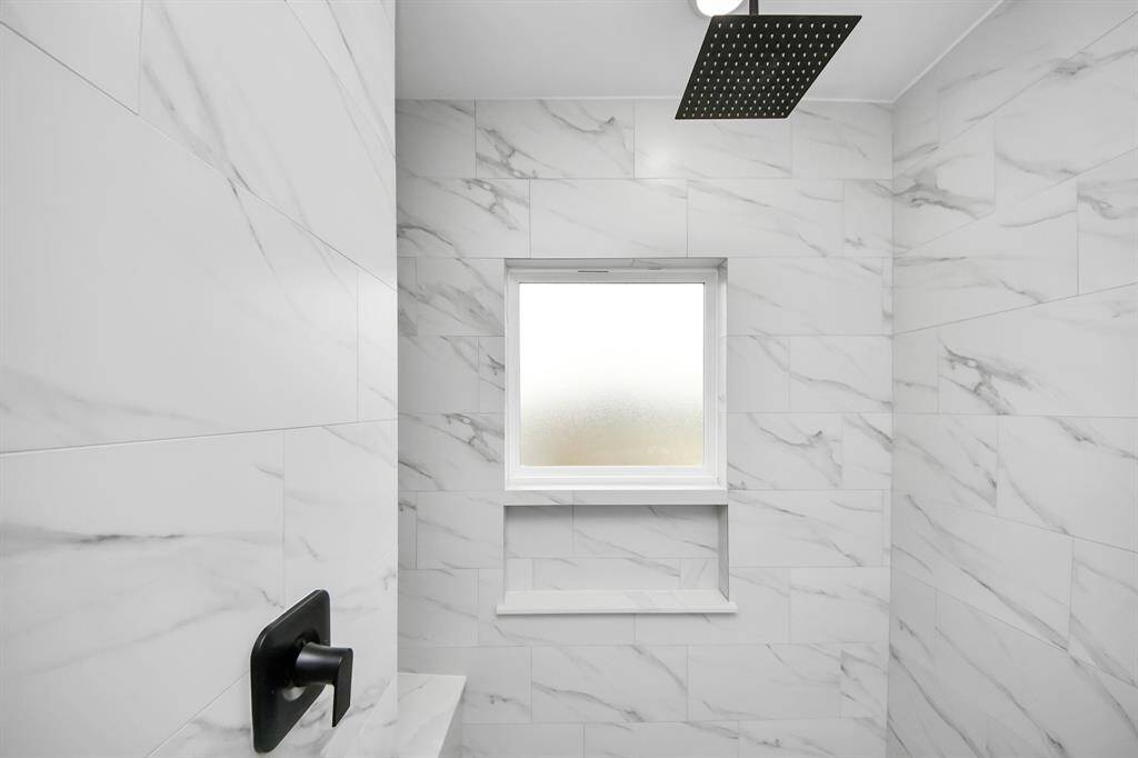 Separate shower