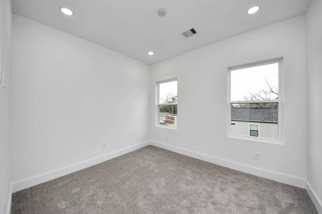 Third bedroom on the third floor