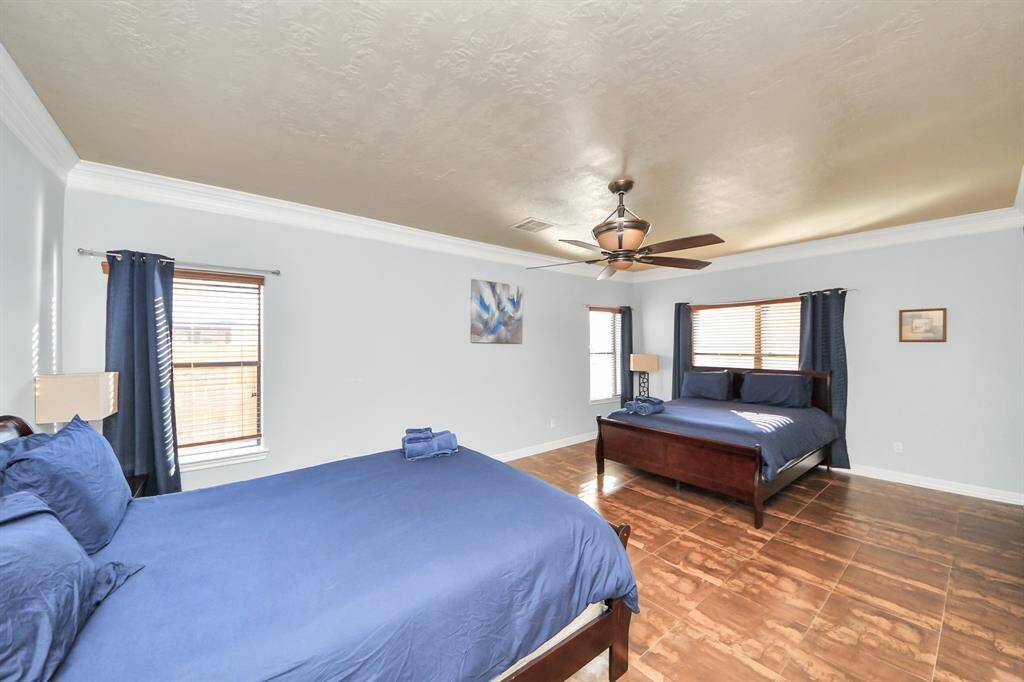 Every room is so big to take two queen beds