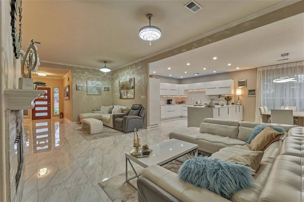 This desired open floorplan was created with entertaining in mind.