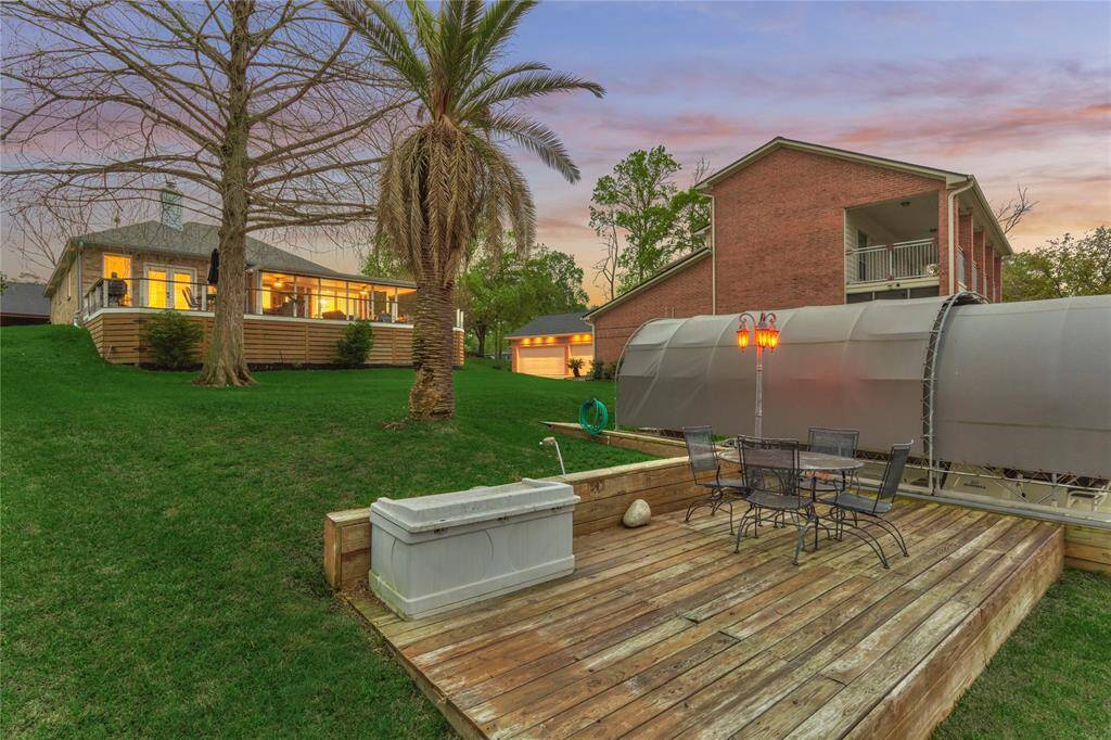 Nice deck area to enjoy right off the water.