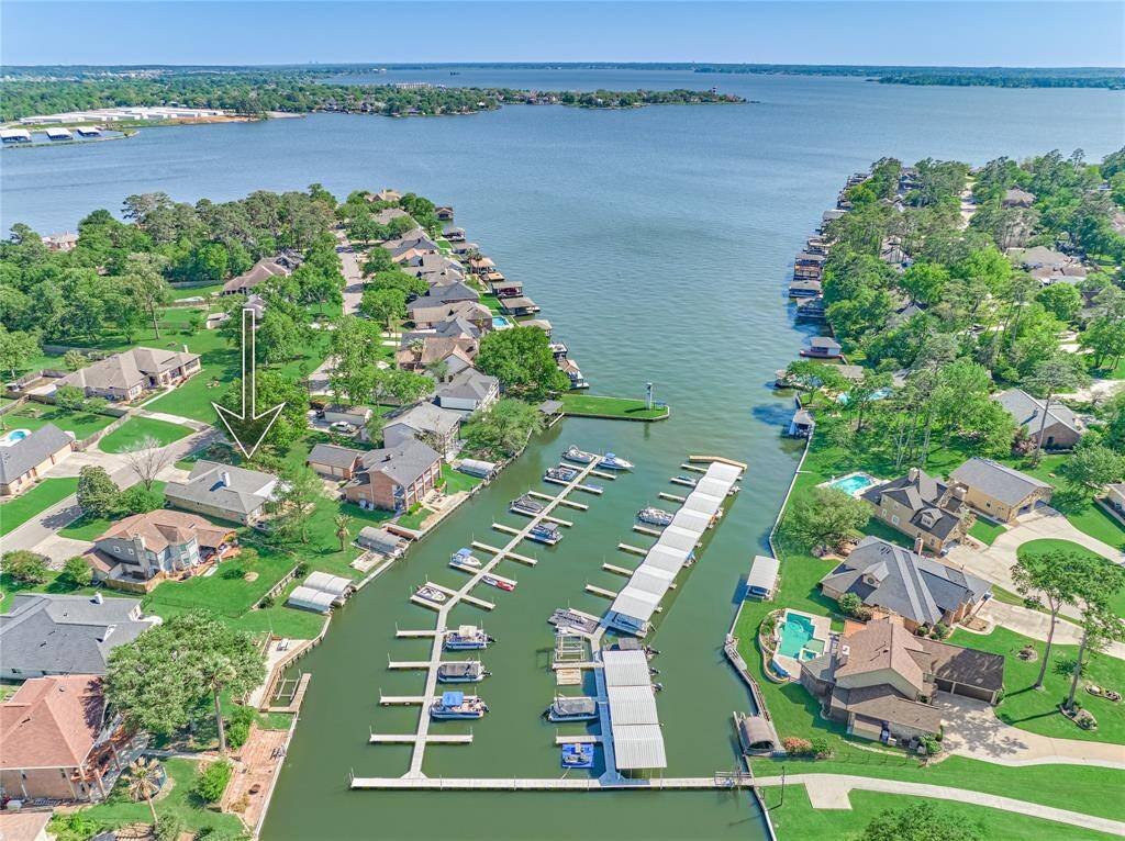 Point Aquarius's amenities include a marina & boat launch, two pools, tennis & pickleball courts, basketball & volleyball courts, a community center, playground & parks and so much more!