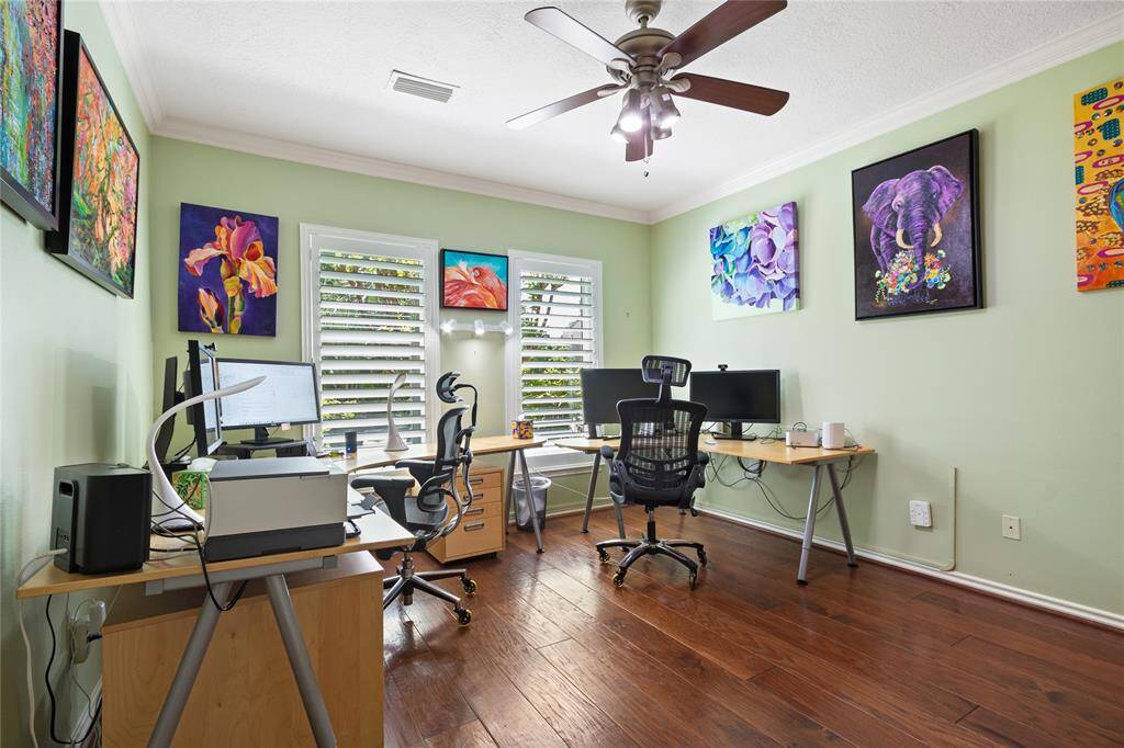Although the current owners are using this room as an office, it is a downstairs bedroom with an ensuite full bathroom.