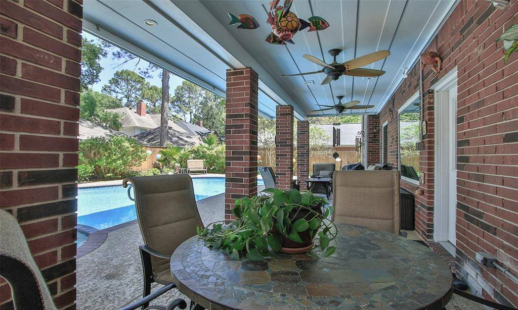 Here is a covered area.