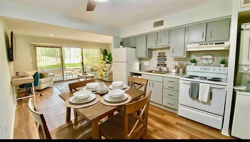 Seamless flow from kitchen into living area - all with golf course views!