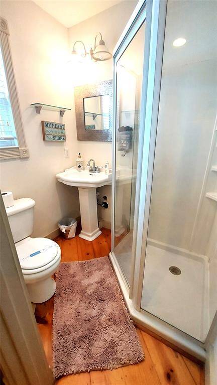 Second Full Bathroom Just off the Laundry Area-Fully Enclosed Shower.