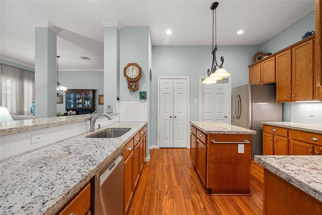 Abundant Counter Space