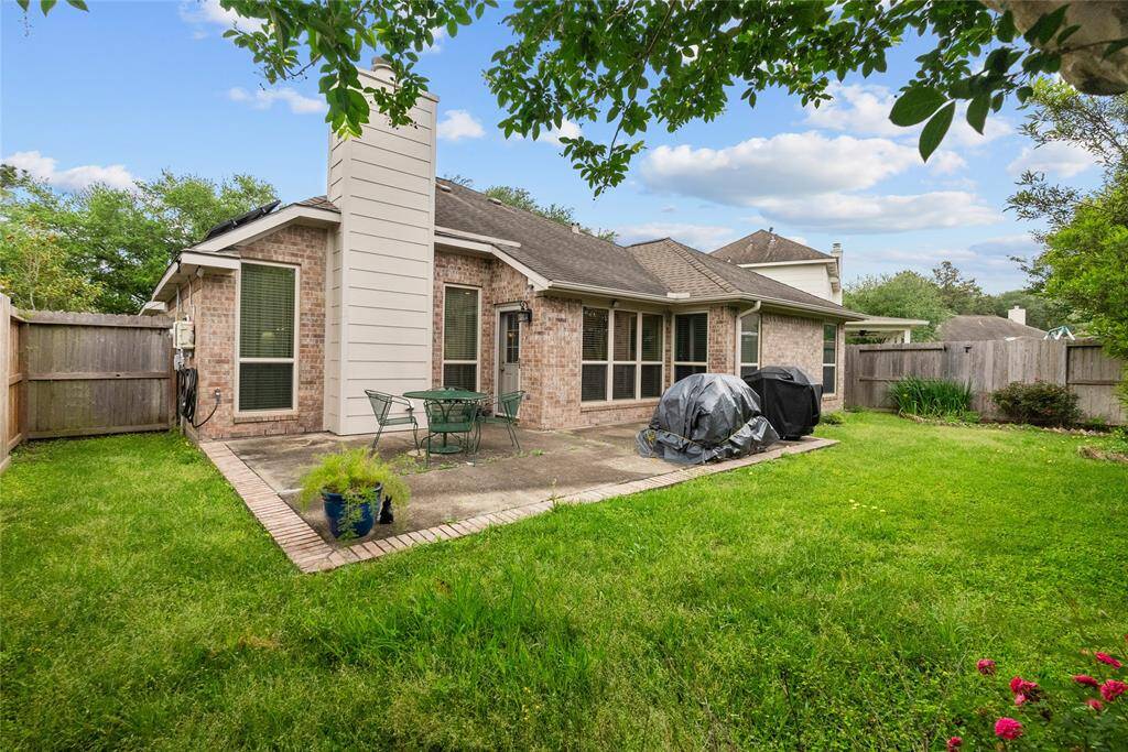 Spacious Backyard
