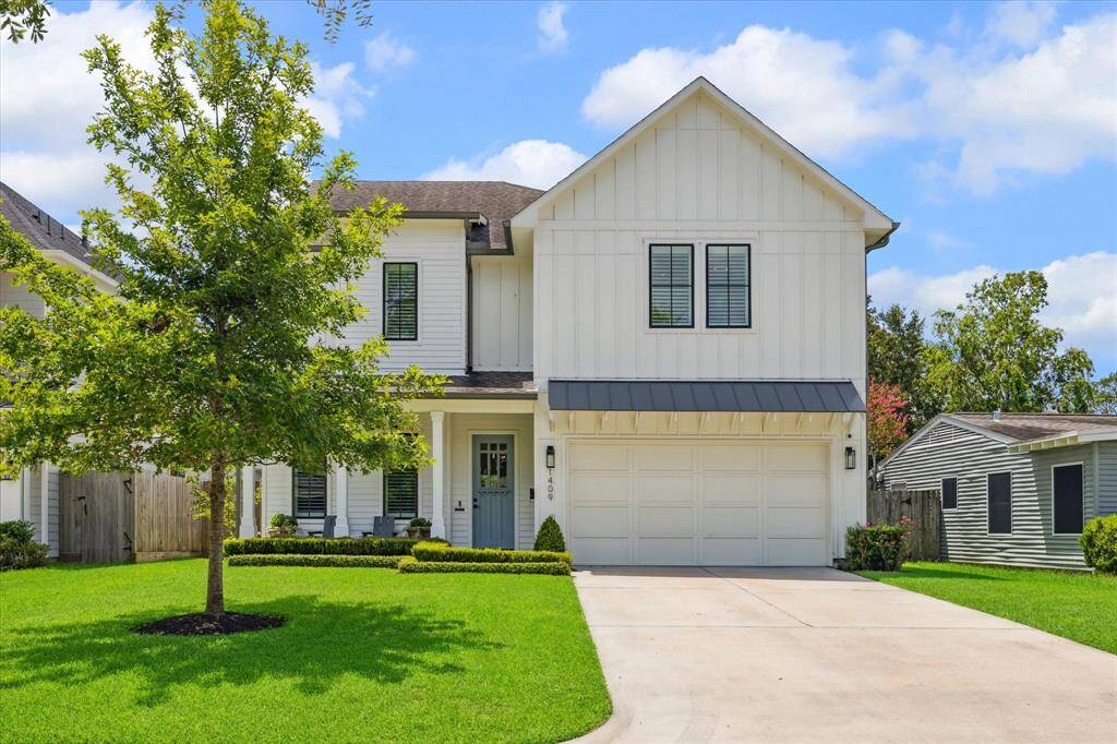 Welcome to 1409 Chamboard Lane in the vibrant Oak Forest neighborhood! This impressive home features 4 bedrooms, 3.5 baths, a private study, and a spacious game room, offering ample space for both relaxation and entertainment. With its stylish design and thoughtful layout, this home is sure to impress!