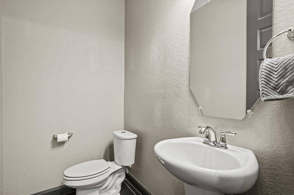 Half Bath - 1st foor