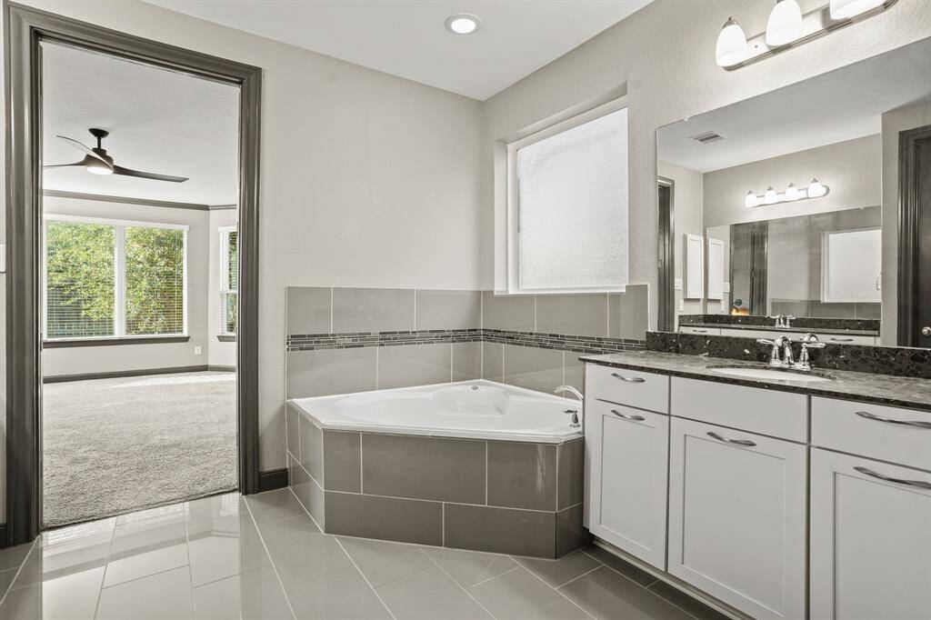 Primary Bathroom Room with Soaking Tub