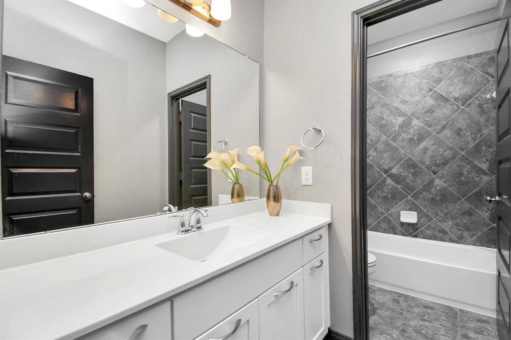 Full Bathroom - 2nd floor