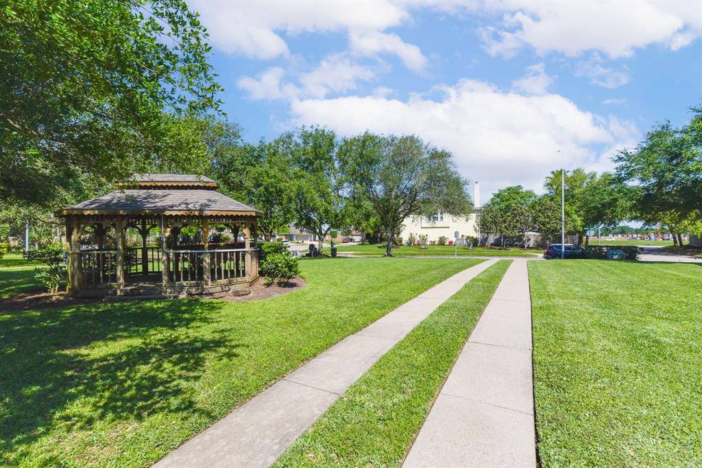 Just a short walk from your front door, the neighborhood lake offers serene views and easy access to the charming gazebo. This close proximity allows you to enjoy the peaceful waters and natural beauty right from your own home. Whether you're stepping out for a relaxing moment by the lake or simply enjoying the view from your backyard, this setting provides the perfect balance of tranquility and convenience.