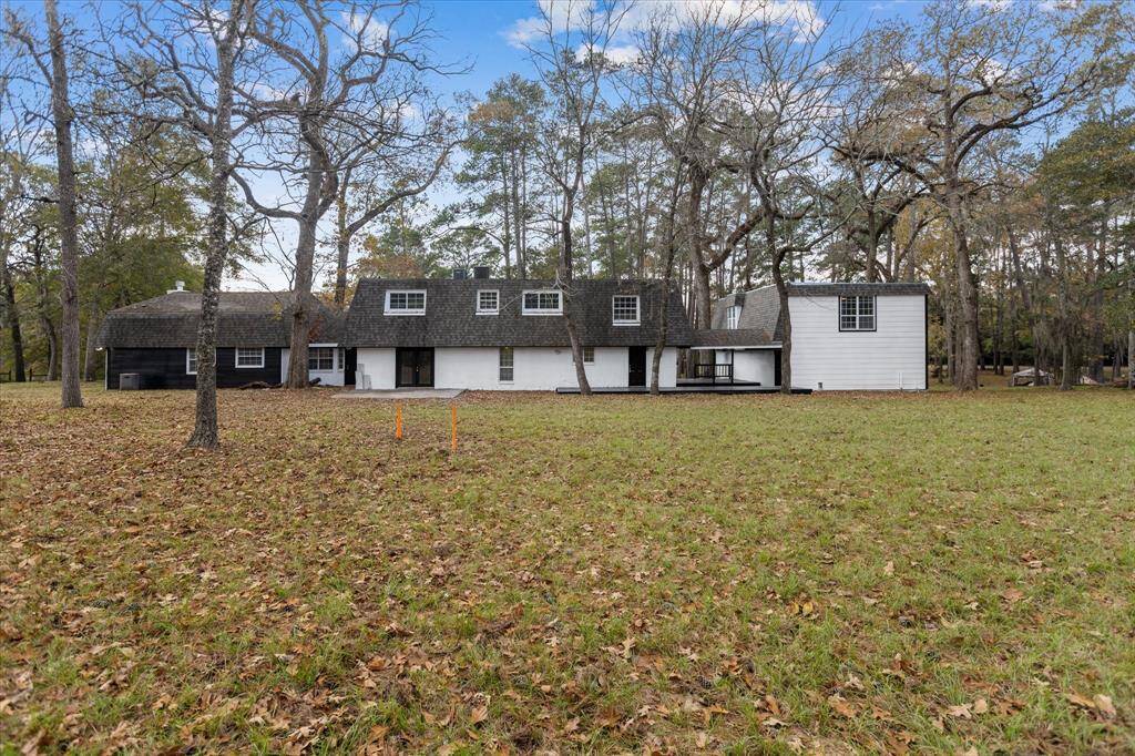 A picture emphasizing the expansive 5.35 acres of natural beauty and privacy.