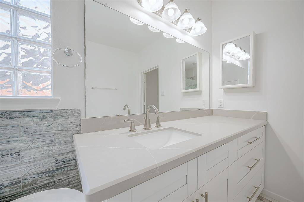 Double vanity