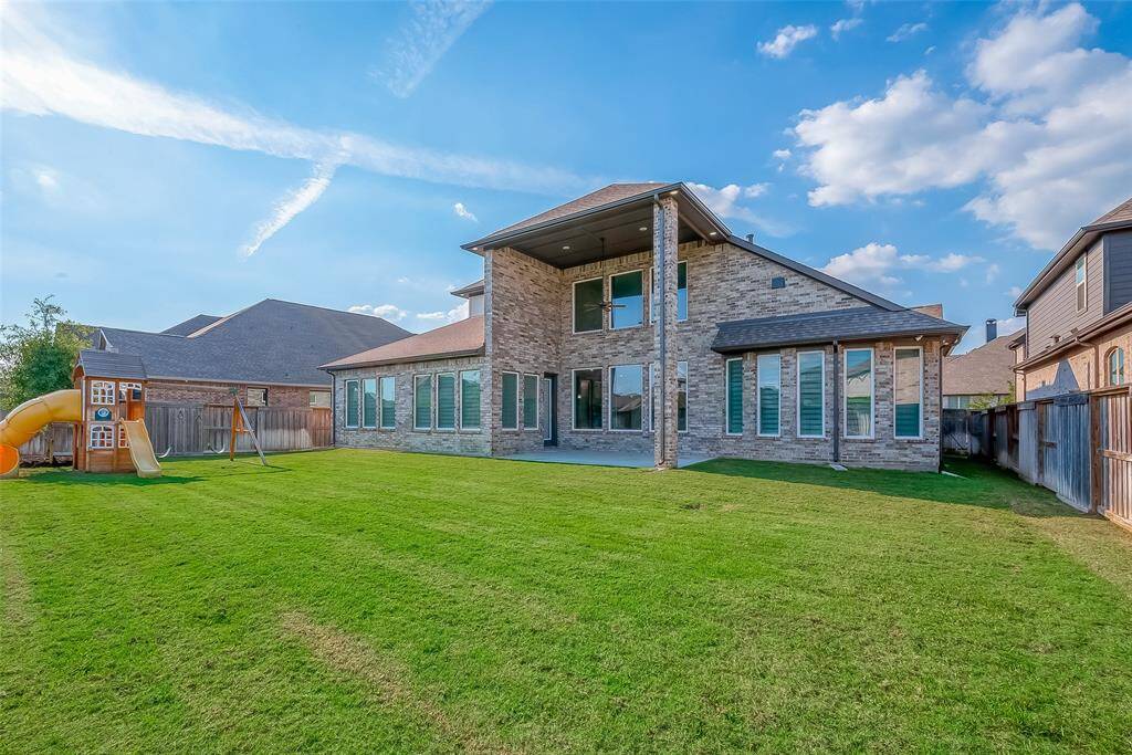 Located in the prestigious Aliana community, this home offers easy access to nearby parks, walking trails, shopping, and top-rated schools, making it the perfect combination of luxury and convenience.
