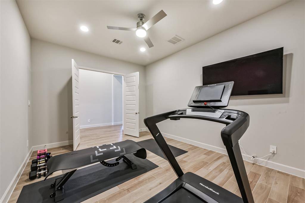 Another view of versatile flex room
