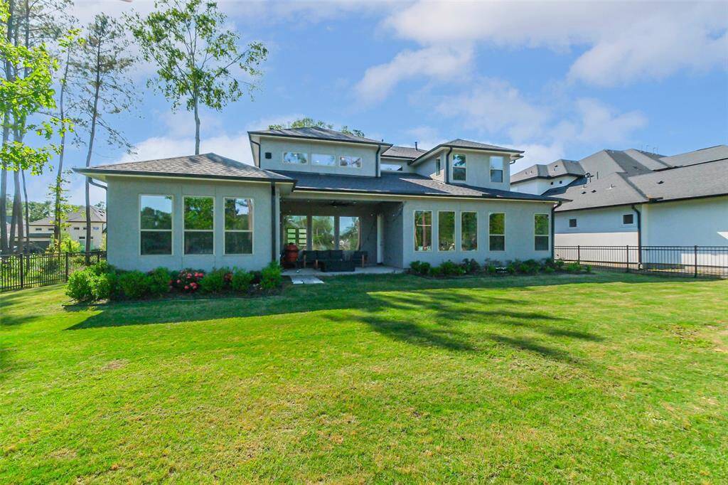 Oversized lot offers a pretty space, plus privacy