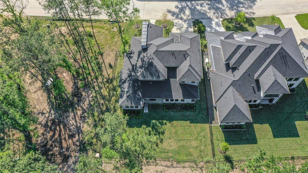 Another overhead view highlighting the good-sized back yard