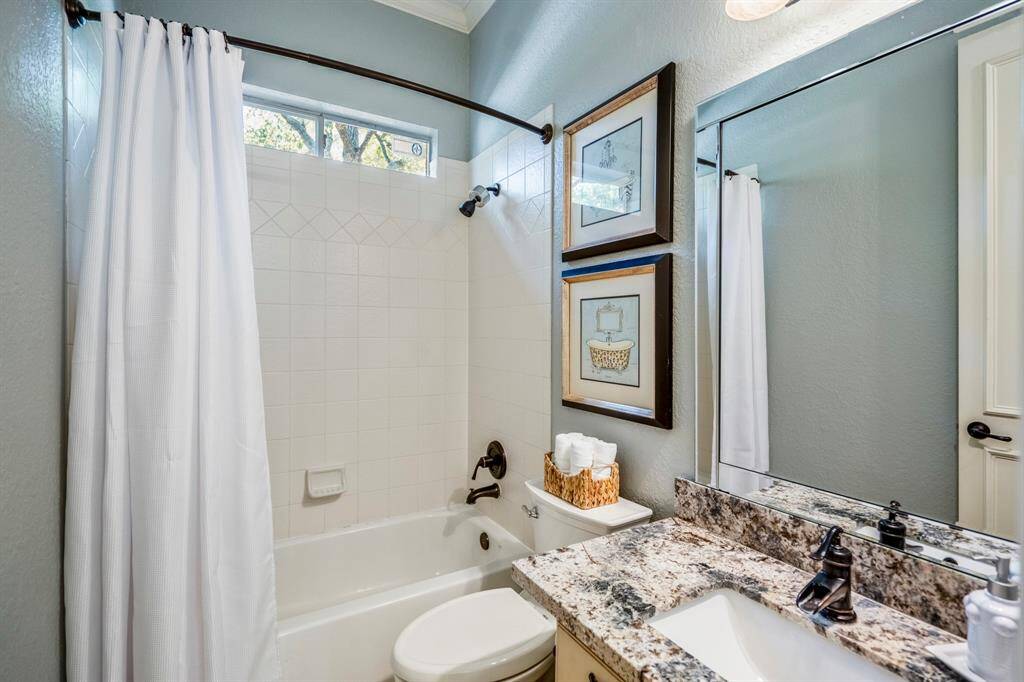 Convenient full bathroom on the main floor.