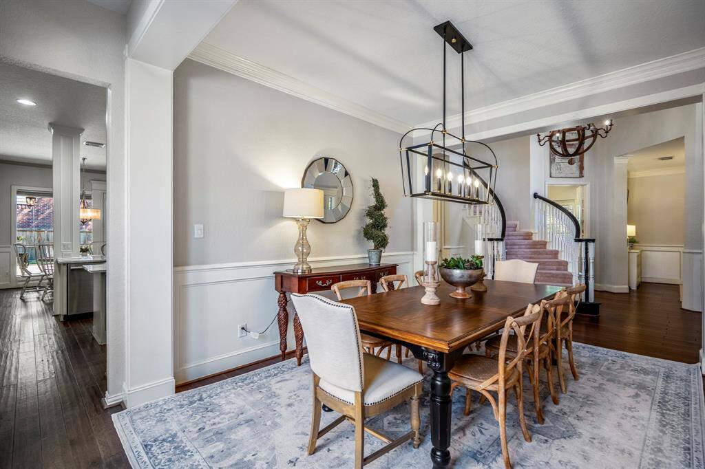 Formal dining room for hosting.