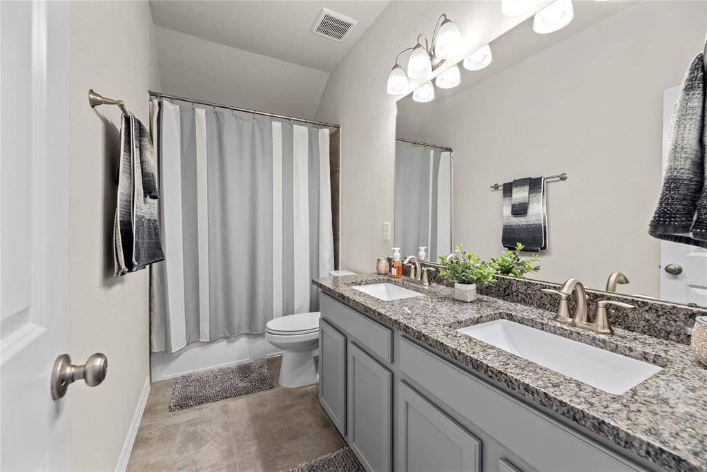 Here is the second upstairs bath.