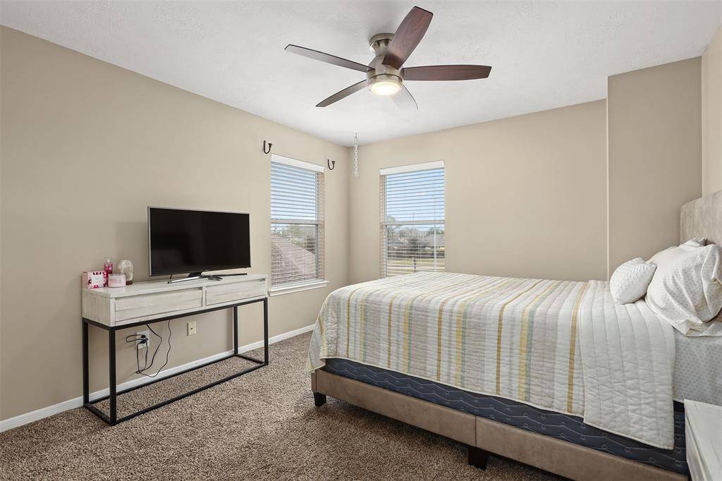 Upstairs Bedroom 2