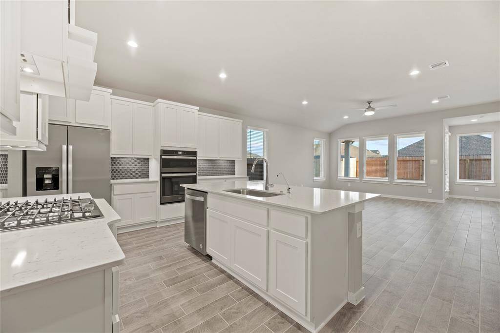 *Images and 3D tour are for illustration only and options may vary from home as built.