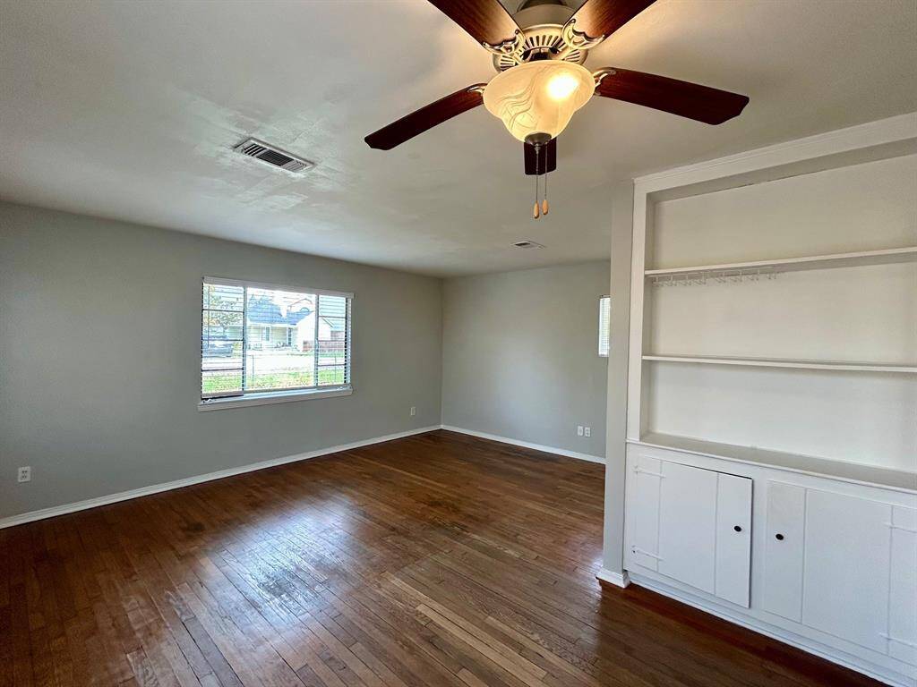 Living/Dining areas
