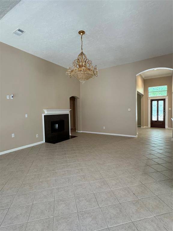 Maing living room
