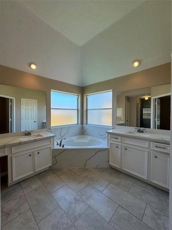 Bathtub
