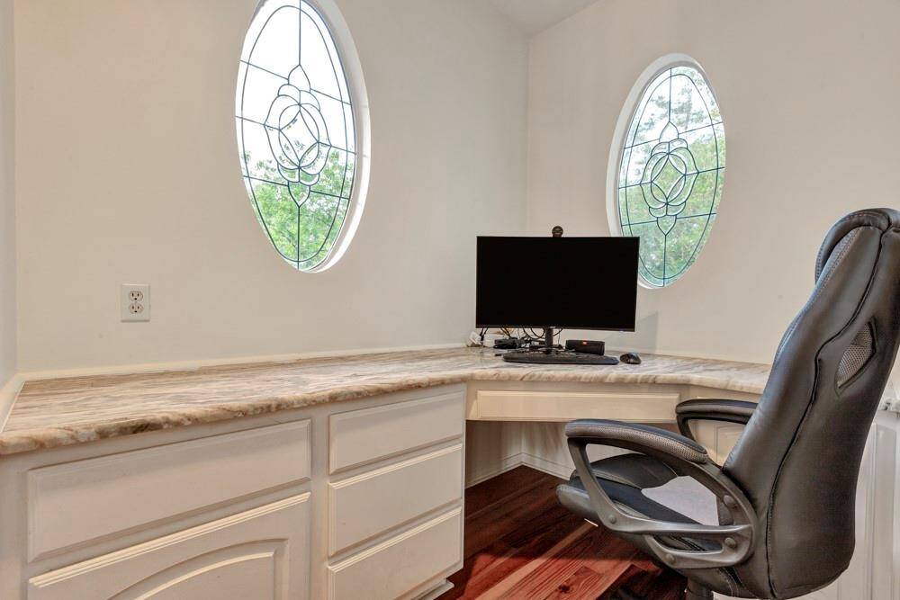 Property Image 39