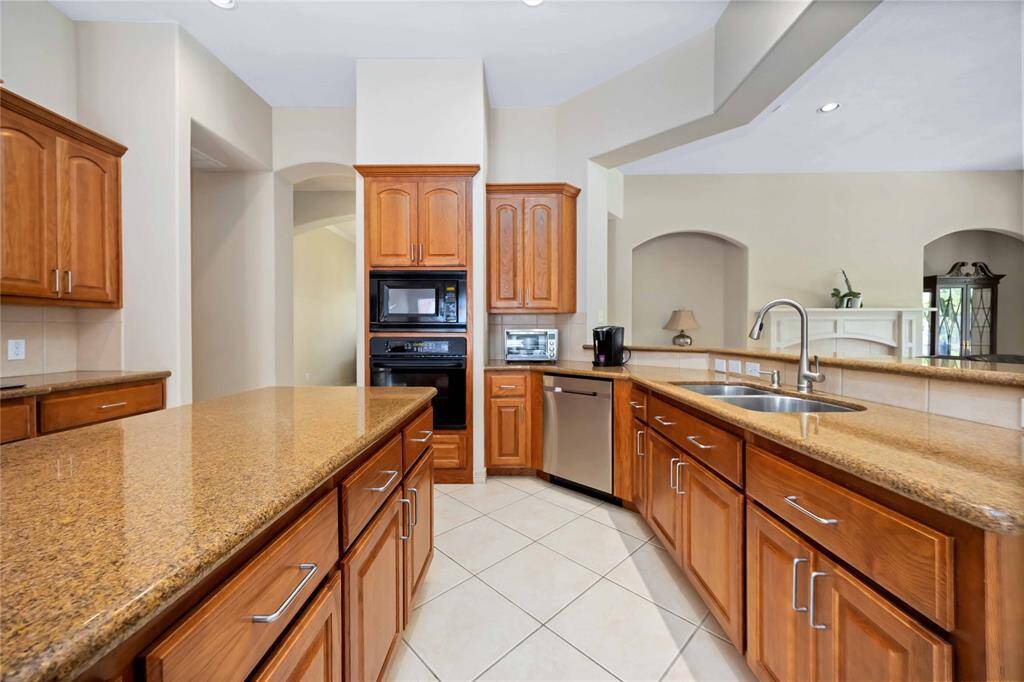 Look at all that counter space.