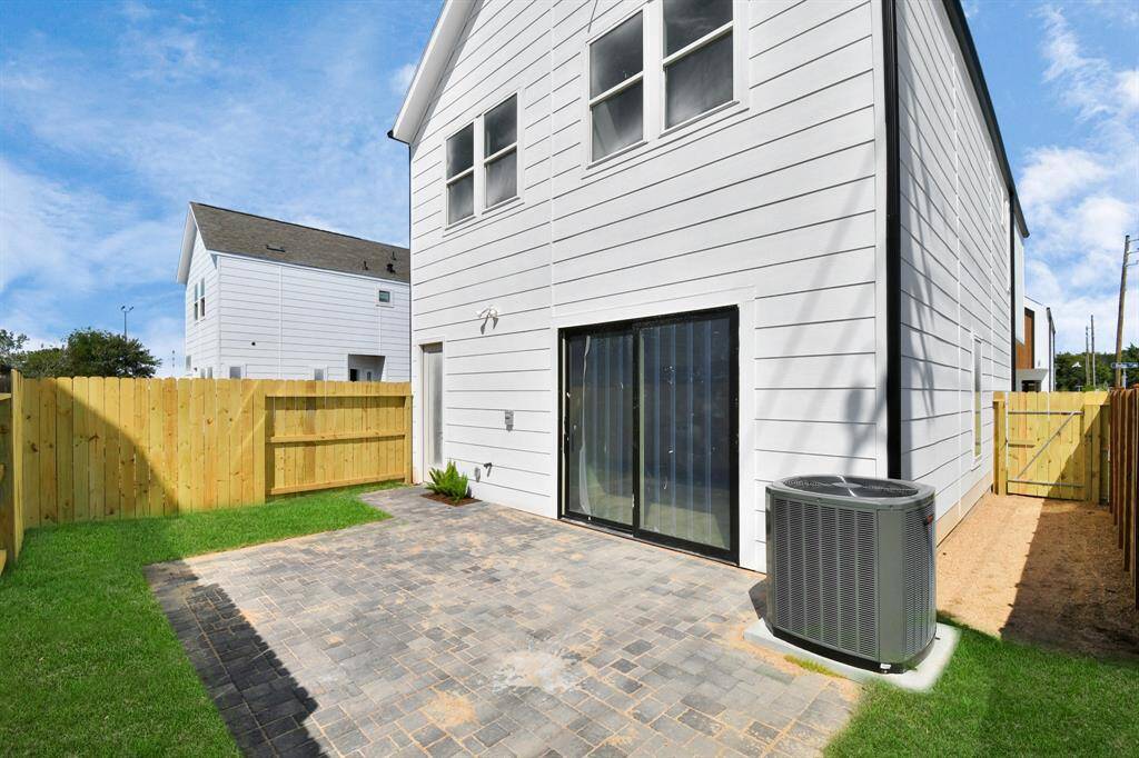 Upgraded Sliding Doors Included