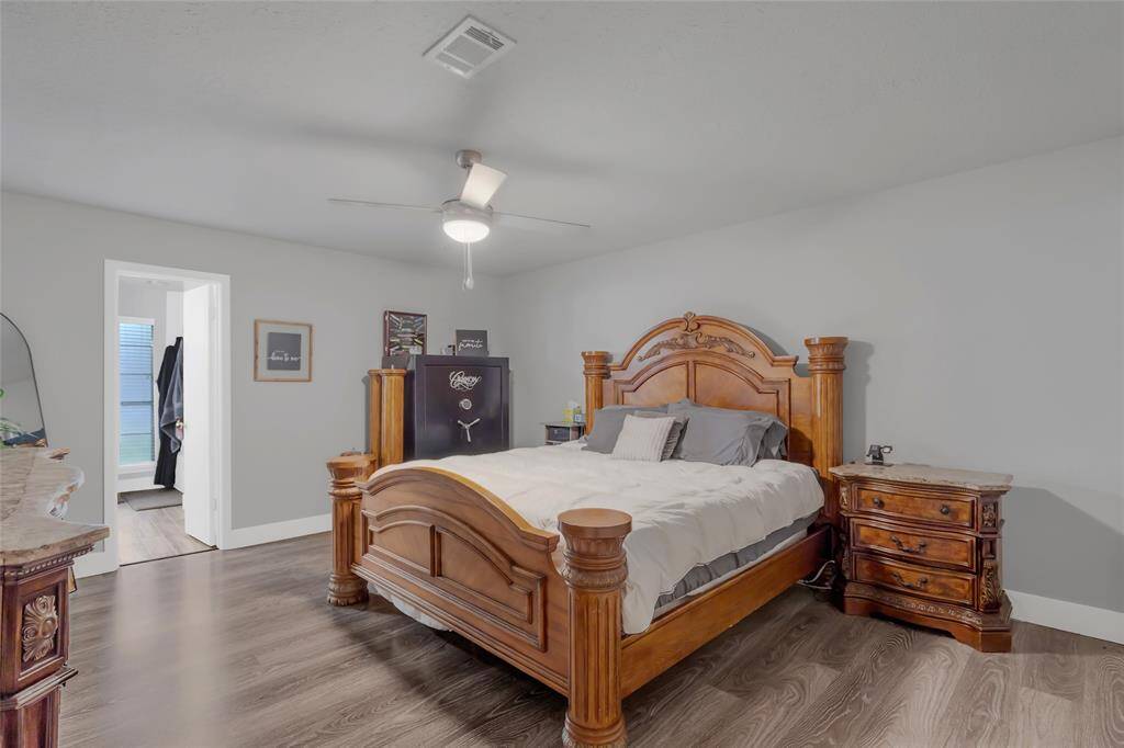 Large primary bedroom