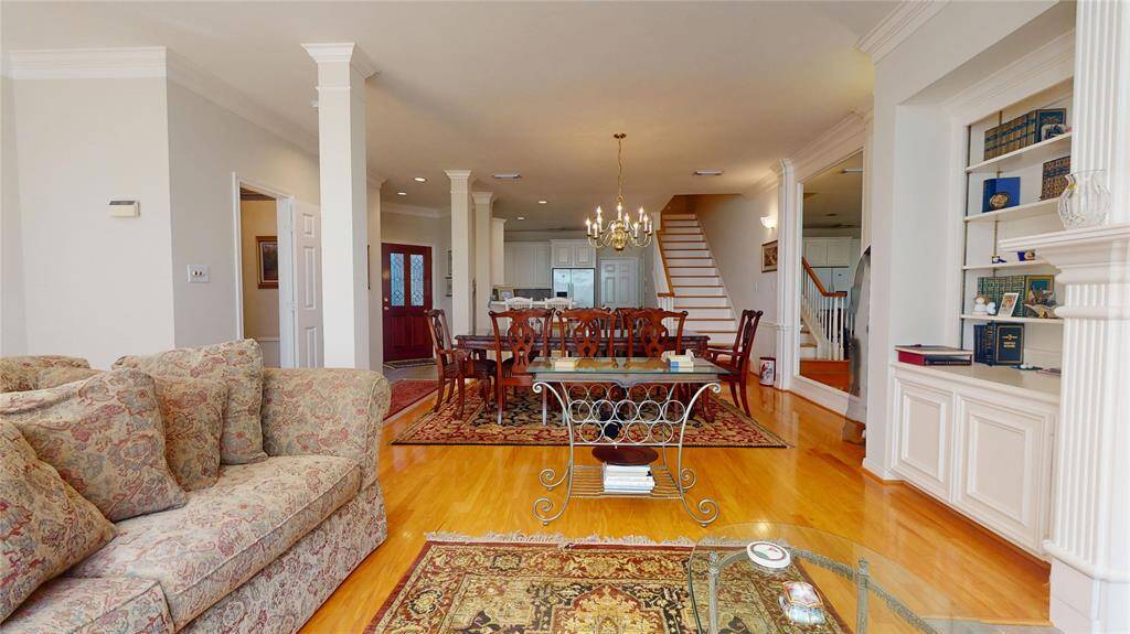 First floor Living room