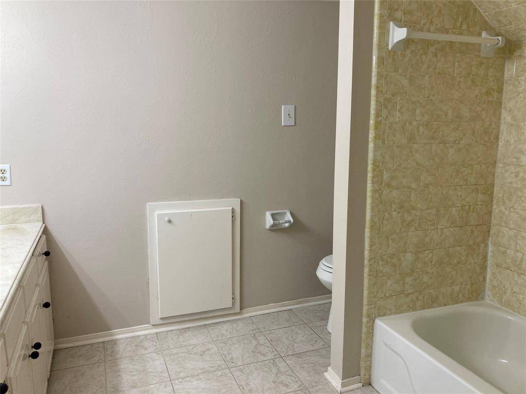 Full bathroom.