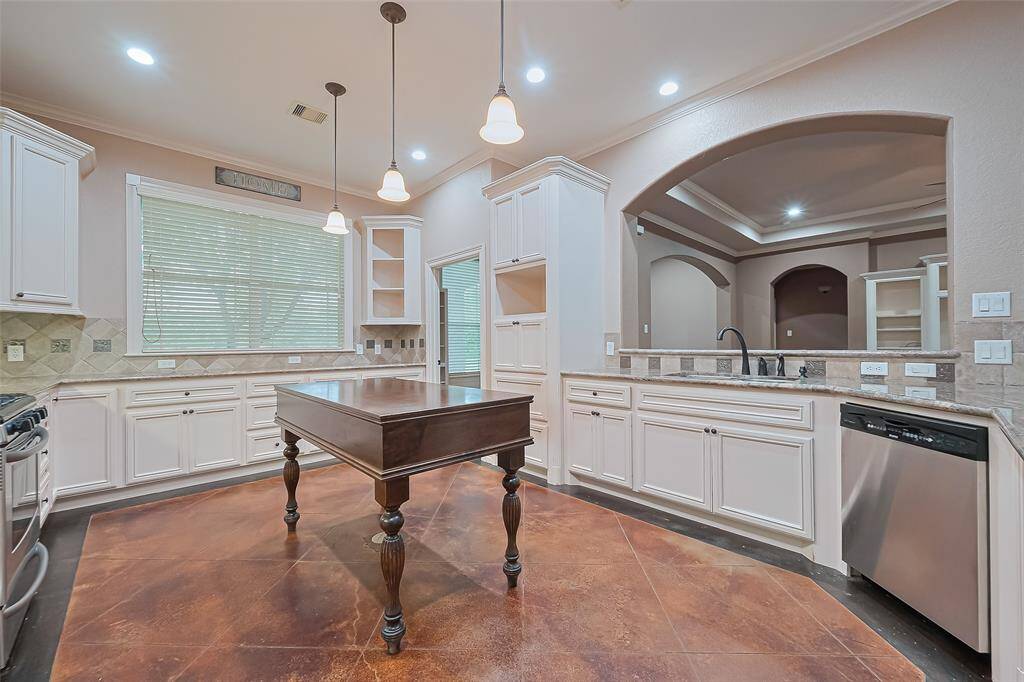 spacious kitchen
