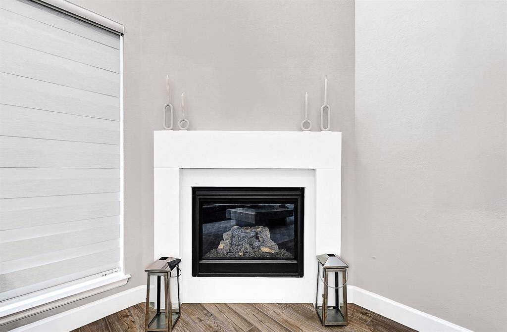 Relaxing gas fireplace