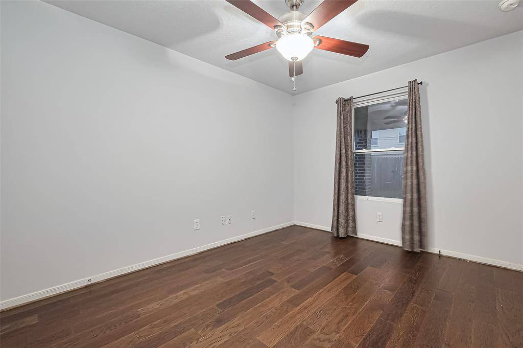 Bedroom 1st floor