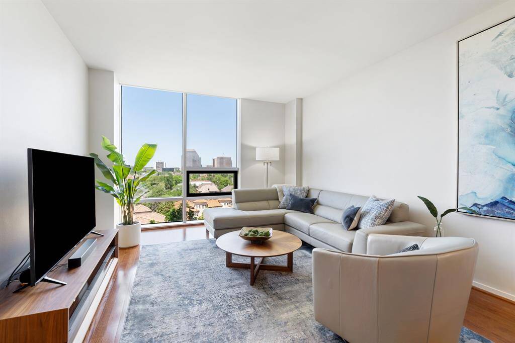 Spacious and functional living room.