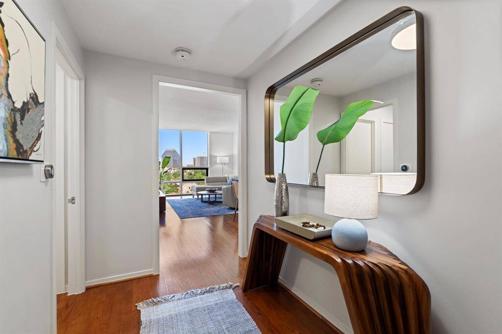 Inviting entry opening to the living areas.