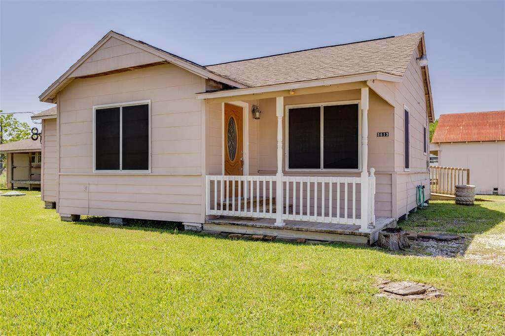 Cute two Bedroom home with 2.354 acres ..