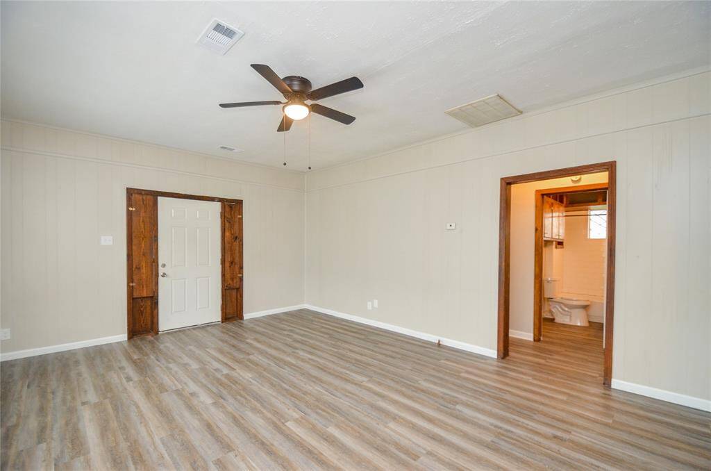 This home is ready for your personal touch!