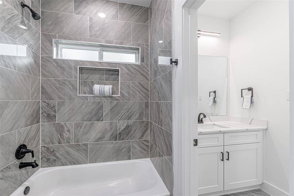 Photo of previous project to show quality of build.